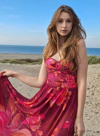 Full leaked Fenne model holland private photo