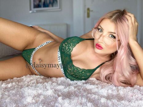 Full leaked Fetish queen page private photo