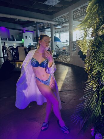 Full leaked Fieva page private photo