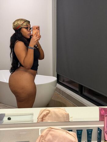 Full leaked Fineshitseni private onlyfans photo