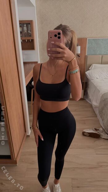 Full leaked Finja hnb private onlyfans photo