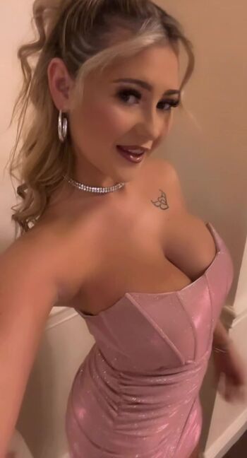 Full leaked Fiona private photo