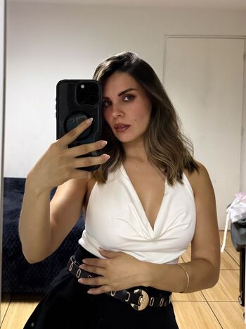 Full leaked Fiorella retiz page private onlyfans photo