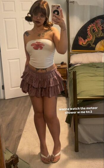 Full leaked Fishtank private photo