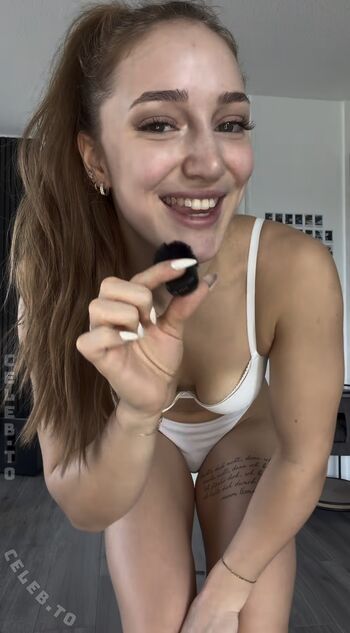 Full leaked Fitbymalin private photo