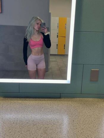 Full leaked Fitmonlee page private onlyfans photo