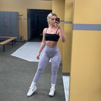 Full leaked Fitmonlee page private onlyfans photo