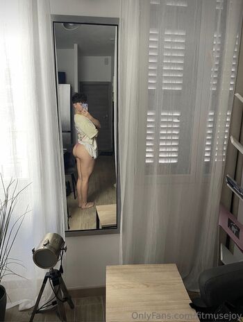 Full leaked Fitmusejoy page private onlyfans photo