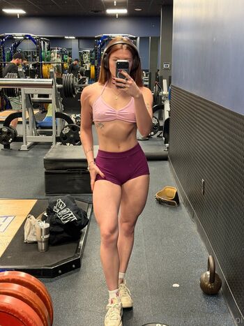 Full leaked Fitpoppi private photo