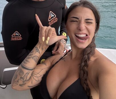Full leaked Fitsarax private photo
