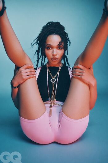 Full leaked Fka twigs private photo