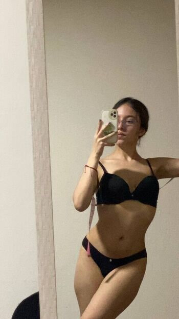 Full leaked Flavia  page private photo