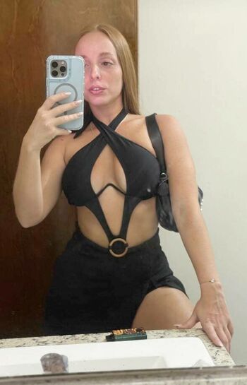 Full leaked Flor lisomini private photo