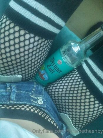 Full leaked Floraine the enby private onlyfans photo