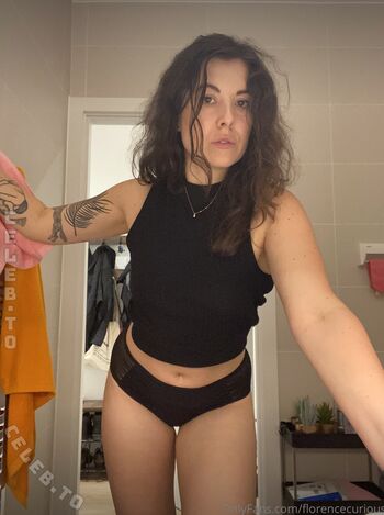 Full leaked Florence bark private photo