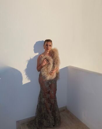 Full leaked Florence pugh private photo