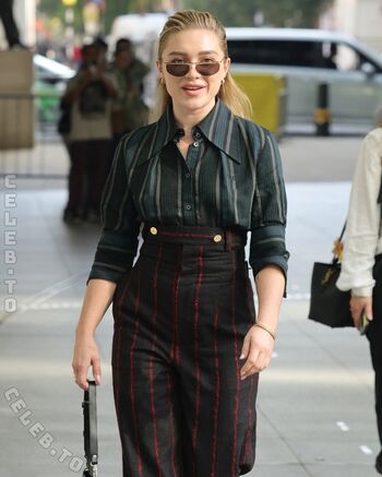 Full leaked Florence pugh page private photo