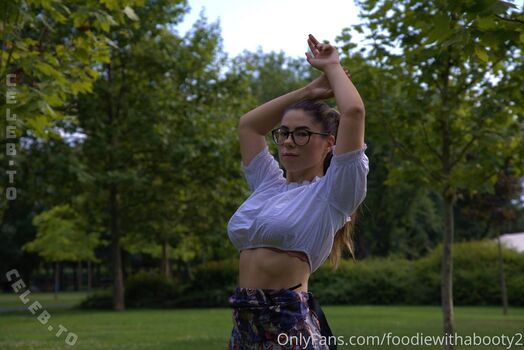 Full leaked Foodiewithabooty page private photo