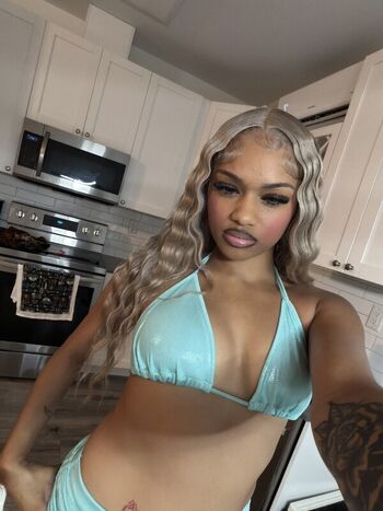 Full leaked Foreigntrinnn rapper private photo