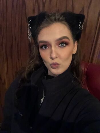 Full leaked Foxyopheliaa private photo