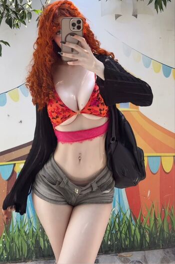 Full leaked Fraaoula page private onlyfans photo