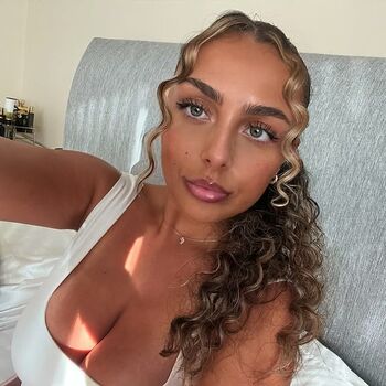 Full leaked Franditellaa private onlyfans photo