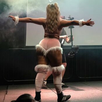 Full leaked Frankie b page private onlyfans photo