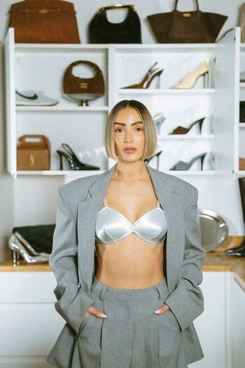 Full leaked Frankie bridge  page private onlyfans photo