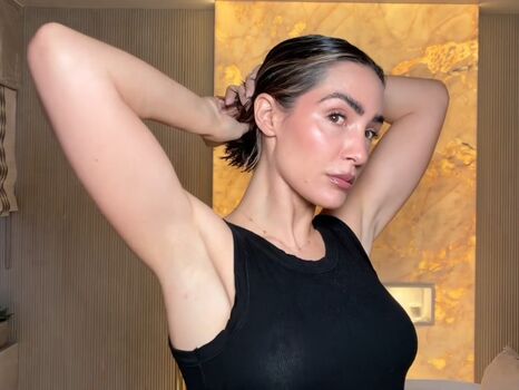 Full leaked Frankie bridge private onlyfans photo