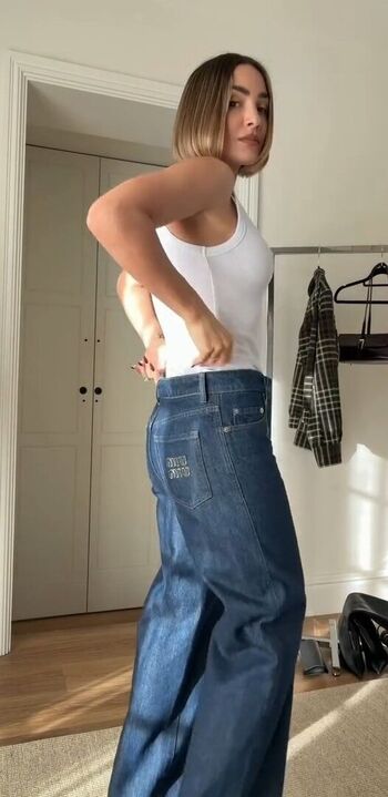 Full leaked Frankie bridge private onlyfans photo