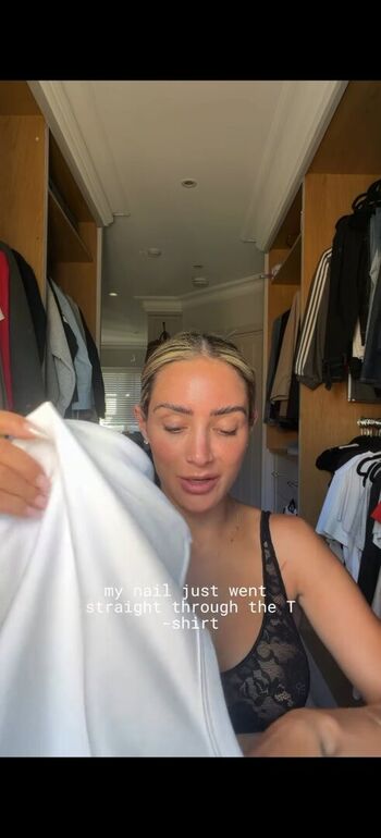 Full leaked Frankie bridge private photo