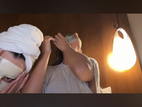 Full leaked Frankie bridge private photo
