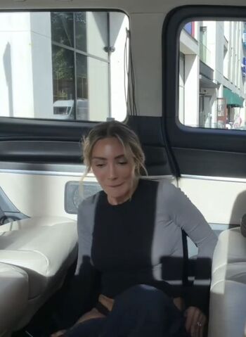 Full leaked Frankie bridge private photo