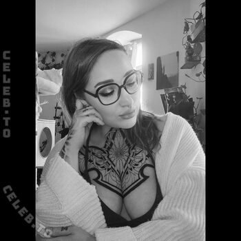 Full leaked Frau kopf private onlyfans photo