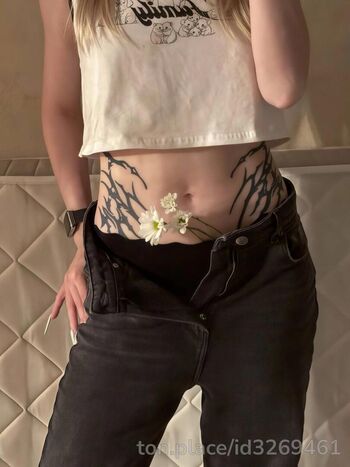Full leaked Freakfarm private photo