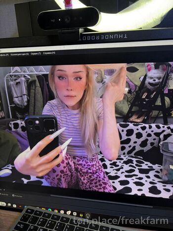 Full leaked Freakfarm private photo