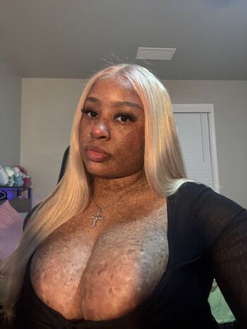 Full leaked Freckledn private onlyfans photo