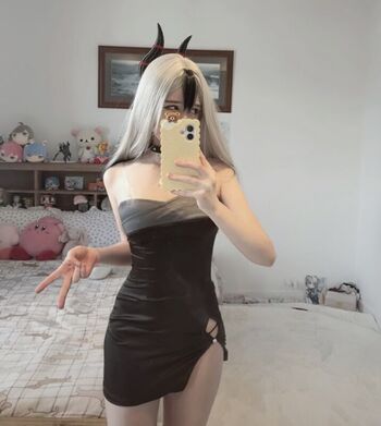 Full leaked Frenchybread private photo