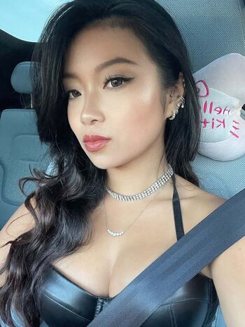 Full leaked Fruitypoppin private onlyfans photo