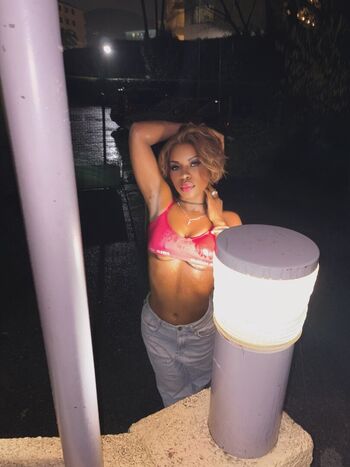 Full leaked Fsemelagne private onlyfans photo