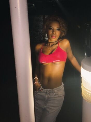 Full leaked Fsemelagne private onlyfans photo