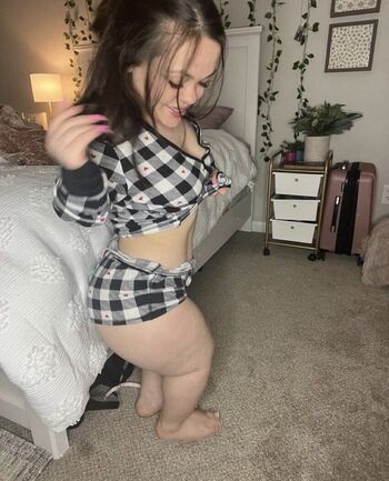 Full leaked Funsizednicole private photo
