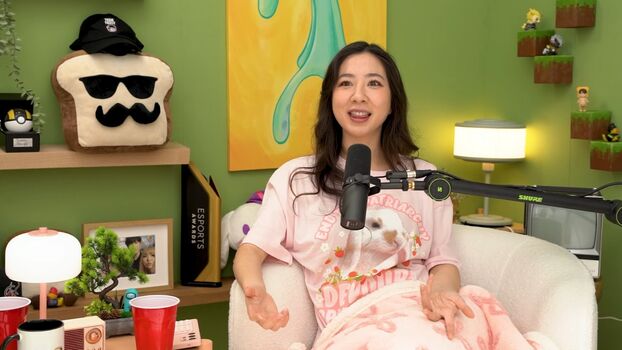 Full leaked Fuslie leslie private onlyfans photo