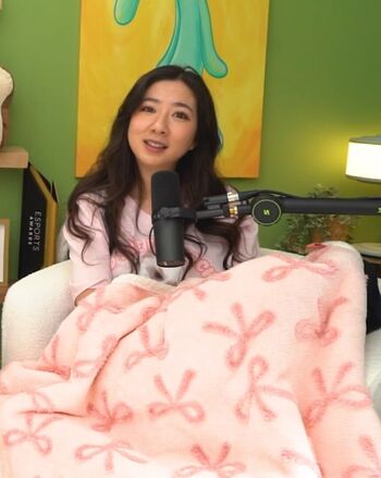 Full leaked Fuslie leslie private onlyfans photo