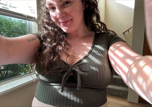 Full leaked Fuzzylilpeach page private photo