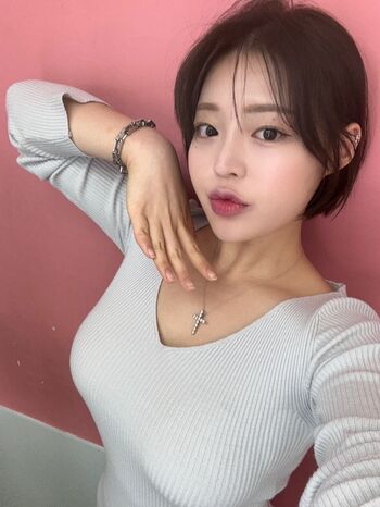Full leaked G hyung private photo