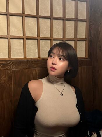 Full leaked G hyung private photo