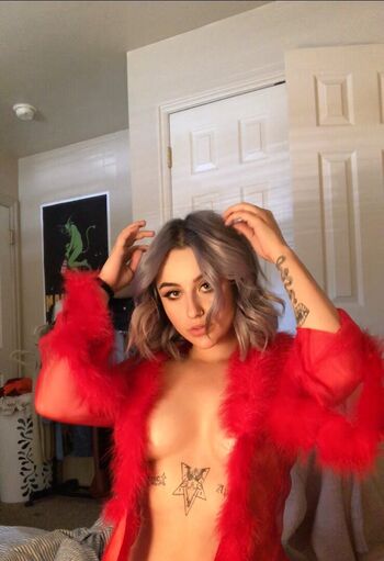 Full leaked Gatgirl private onlyfans photo