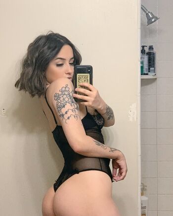 Full leaked Gatgirl private onlyfans photo