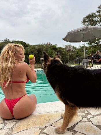 Full leaked Gabi lopes page private onlyfans photo